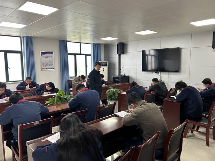 建材公司、檢測(cè)公司聯(lián)合開(kāi)展管理人員業(yè)務(wù)提升考試